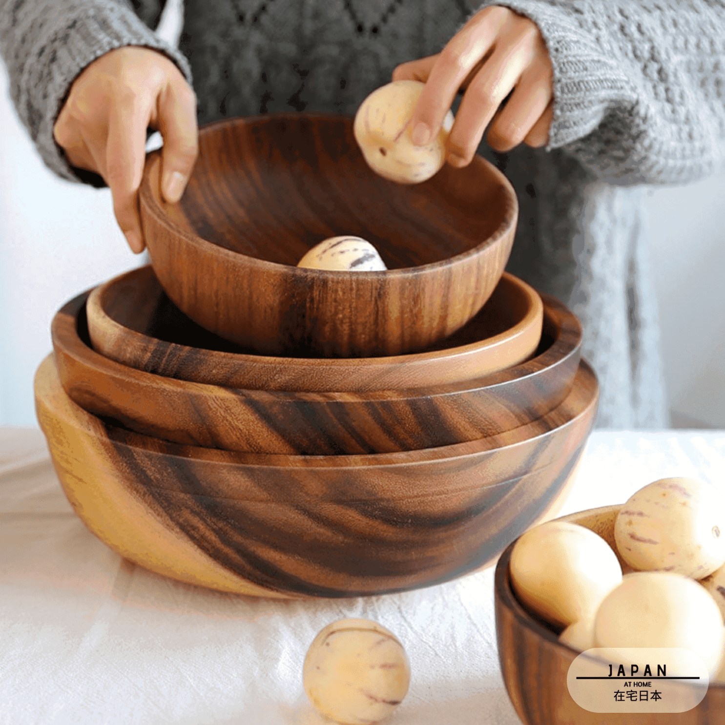 Bol et saladier en acacia "Akashiya" (8 tailles) – Image 6